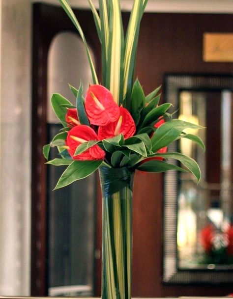 Christmas Decor Hotel, Anthurium Arrangement, Hotel Flower Arrangements, Lobby Hotel, Contemporary Flower Arrangements, Tropical Floral Arrangements, Office Flowers, Tropical Flower Arrangements, Hotel Flowers