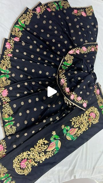 Fabric Paint On Black Saree, Tanjore Painting On Sarees, Fabric Colour Painting, Tanjore Art, Saree Painting, Colour Painting, Tanjore Painting, Fabric Colour, Black Saree