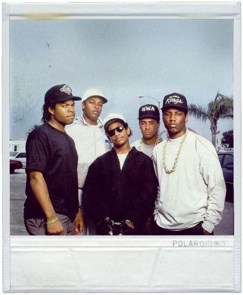 NWA early madnessss, circle of bosses Nwa 90s Wallpaper, N.w.a Aesthetic, Nwa 90s, 90s Outfit Party Hip Hop, 90s Outfits Party, 90s Rappers Aesthetic, Cultura Hip Hop, 90s Rappers, Mode Hip Hop