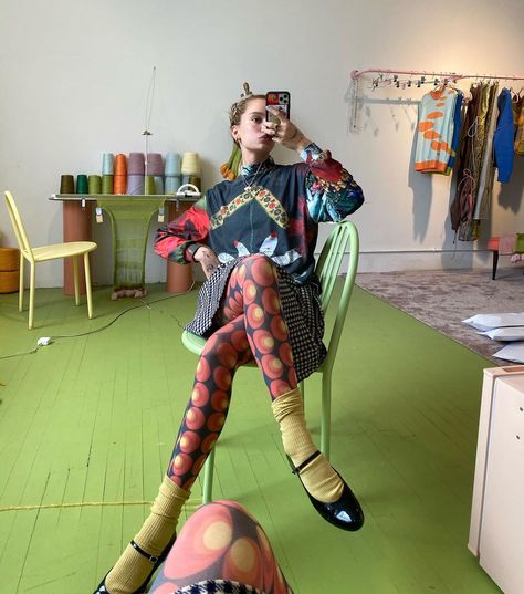 Ny Outfits, February 3, Tights Outfit, Working Hard, Wearing Clothes, Fashion Fabric, Colorful Fashion, 90s Fashion, Fashion Inspo Outfits