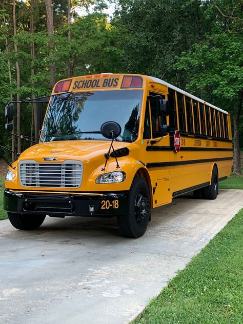 Toy School Bus, Pastel Color Wallpaper, School Building Design, Yellow School Bus, I Love School, School Buses, Army Truck, Color Wallpaper, Wheels On The Bus