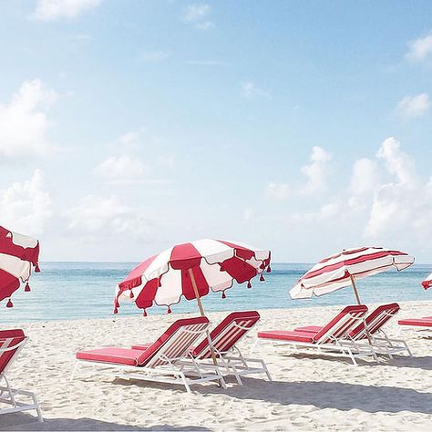 Maimi Beach, White Beach Umbrella, Red Beach Umbrella, Weekend Reading, Seaside Living, Red Beach, Beach Images, Vacation Inspiration, White Beach