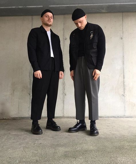 Berlin Fashion Men, Black Loafers Outfit, Full Black Outfit, Menswear Streetwear, Techno Outfit, Streetstyle Photography, Black Outfit Men, Modern Womens Fashion, Leather Coats