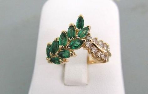 Emerald Engagement Ring Vintage, Vintage Emerald Engagement Ring, Diamond Alternative Engagement Ring, Alternative Wedding Rings, Engagement Ring Vintage, Emerald Engagement, Alternative Engagement Rings, Emerald Jewelry, Emerald Engagement Ring