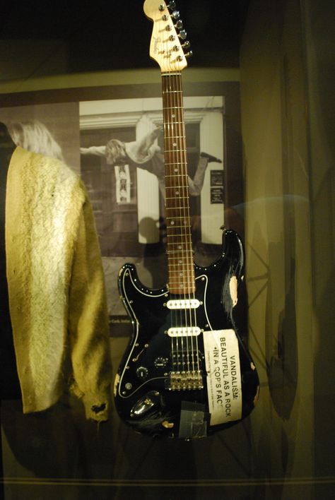 Kurt Cobain's Fender Stratocaster “Vandalism” – GroundGuitar Kurt Cobain Stratocaster, Kurt Cobain Vandalism Guitar, Vandalism Stratocaster, Kurt Cobain Guitar, Around The Fur, Guitar Finishing, Hippie Aesthetic, Nirvana Kurt Cobain, Nirvana Kurt