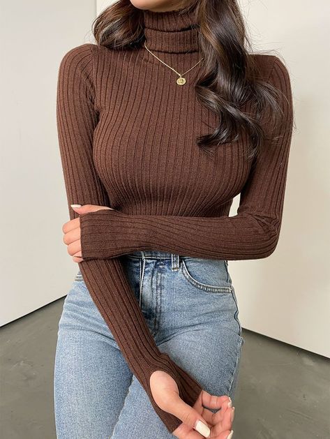 Styling A Brown Turtleneck, Brown Turtle Neck Outfits, Tan Turtleneck Outfits, Freezing Winter Outfits, Brown Turtleneck Outfit, Winter Outfits Cold Freezing, Cold Winter Outfits Aesthetic, Winter Outfits Blackgirl, Outfits For 2023