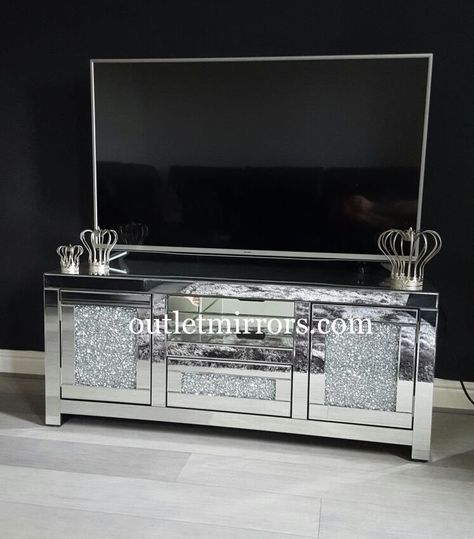 Bling Living Room, Corner Entertainment Unit, Lux Bedroom, Sparkly Mirror, Bling Furniture, Bow Lamp, Diamond Furniture, Mirrored Furniture Decor, Glitter Furniture