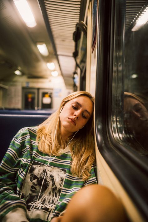 Photography In Train, Metro Train Photography, Public Transport Photoshoot, Street Photography Inspiration, Train Portrait Photography, Subway Photoshoot Women, Photoshoot In Train, Magazine Style Photoshoot, Subway Portrait Photography