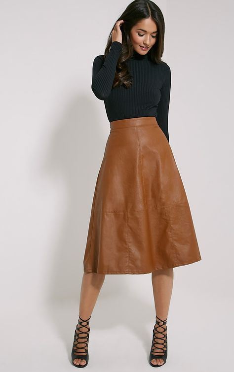 Trying to find an affordable leather or faux leather midi skirt. If only this one was more convincing! A Line Leather Skirt Outfit, Leather Midi Skirt Outfit, A Line Leather Skirt, Tan Leather Skirt, A Line Skirt Outfits, Midi Dress Outfit, Brown Leather Skirt, Leather Skirt Outfit, Below The Knee Dresses