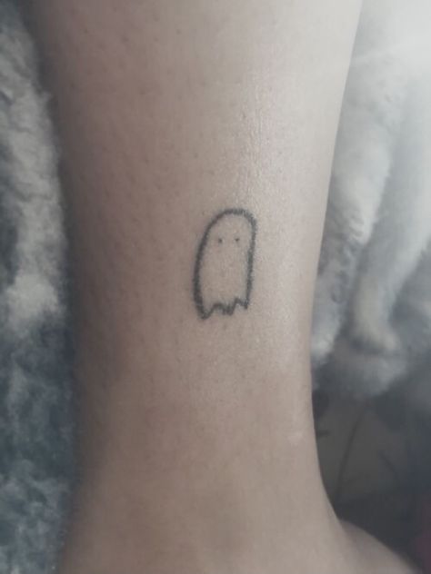 Pheobe Bridgers Ghost Tattoo, Lowkey Tattoos, Pheobe Bridgers Tattoo Ideas, Phoebe Bridgers Tattoo, Punisher Art, Stick Poke, Stick Poke Tattoo, Small Tats, Stick N Poke