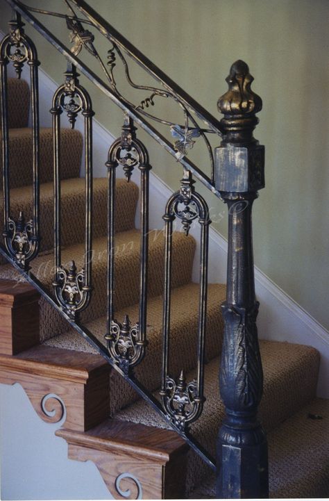 Cast Iron Railings, Stair Newel Post, Wrought Iron Stair Railing, Luxury Staircase, Iron Handrails, Staircase Railing Design, Handrail Design, Staircase Handrail, Iron Stair Railing