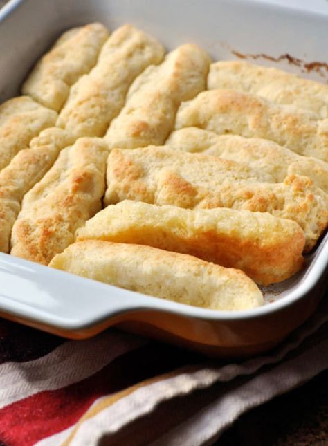 Philsbury Biscuit Recipes, Biscuit Recipe No Milk, Biscuit Butter, Hardees Biscuit Recipe, Butter Dips, Quick Biscuit Recipe, Biscuit Recipes Dinner, Southern Biscuits Recipe, Dinner Biscuit