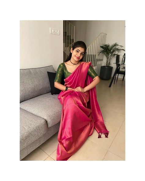 Pink Saree With Contrast Blouse, Saree With Contrast Blouse, Lehenga Saree Design, Cotton Saree Blouse Designs, Saree Wearing Styles, Simple Saree Designs, Half Saree Lehenga, Traditional Blouse Designs, Fashionable Saree Blouse Designs