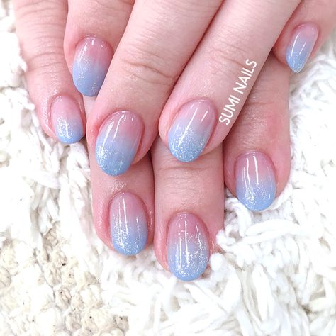 Blue Pink Ombre Nails, Seventeen Nails Designs, Seventeen Nail Art, Easy Pride Nails, Blue Ombré Nails, Pastel Blue Nails, Tropical Nail Designs, Pride Nails, Blue Ombre Nails