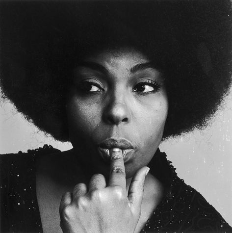 Roberta Flack Photograph by Jack Robinson Jack Robinson, Roberta Flack, Studio Headshots, Portrait Wall, Black And White Portraits, Pop Singers, Image Collection, Interesting Art, All Art