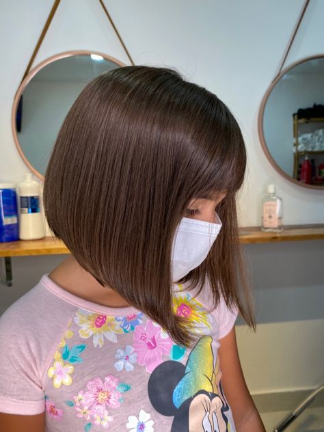 Curtos Short Haircut For Kids Girl, Bob Cut For Kids, Short Girls Haircut Kids, Concave Hairstyle, Kids Girl Haircuts, Back To School Haircuts, Kids Short Haircuts, Kids Bob Haircut, Hairstyles Cut