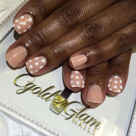 White Dot Nails, White Polka Dot Nails, Dotting Tool Nail Art, Nail Deaigns, Nail Aesthetics, Tan Nails, Dot Nail Designs, 2024 Nails, Polka Dot Nails