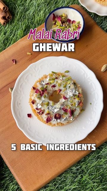 Ghewar Recipe, Mushroom Appetizer, Mushroom Appetizers, Kitchen Paper, Top Restaurants, Ice Cubes, Ghee, Fun Fact, Radha Krishna