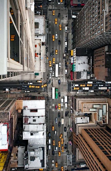 Magic Places, Weekend Humor, City Street, Concrete Jungle, City Photography, Birds Eye View, Pics Art, Birds Eye, City Streets