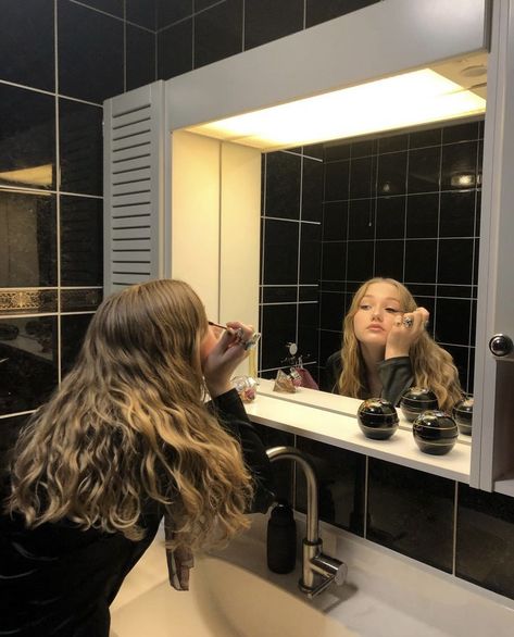 Restroom Photoshoot Ideas, Girl Doing Makeup In Mirror, Doing Makeup In Mirror, Girl At Mirror, Getting Ready Mirror, Bathroom Mirror Selfie, Portfolio Pictures, Mirrors For Makeup, Mirror Aesthetic