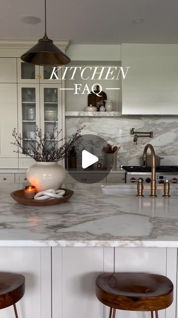 Elena Zimina on Instagram: "Step into the heart of every home - the kitchen! 🍽✨ As a real estate enthusiast, I’m endlessly inspired by the innovation and creativity found in every kitchen space. From gourmet delights to cozy family gatherings, the kitchen is where memories are made. Let’s find the perfect kitchen to complement your lifestyle! 🏡✨ -Elena Zimina Real Estate Advisor Engel & Völkers Newport Beach CA DRE#01927699 | Engel Völkers Las Vegas NV S.0200061 (949)629-8500 elena.zimina@evrealestate.com #KitchenDesign #RealEstateGoals #DreamKitchen #HomeDecor #HouseHunting #InteriorDesign #HomeSweetHome #KitchenInspiration #RealtorLife #Homebuying #KitchenGoals #ModernKitchen #FarmhouseStyle #KitchenLove #mayesiterherido #realestate #realtor #realtorlife #realtortips #broker #homedeco Backsplash Shelves, Island Backsplash, Kitchen Pantry Cabinet, Kitchen Surface, Custom Range Hood, Wall Colour, The Perfect Kitchen, Quartz Kitchen, Kitchen Pantry Cabinets