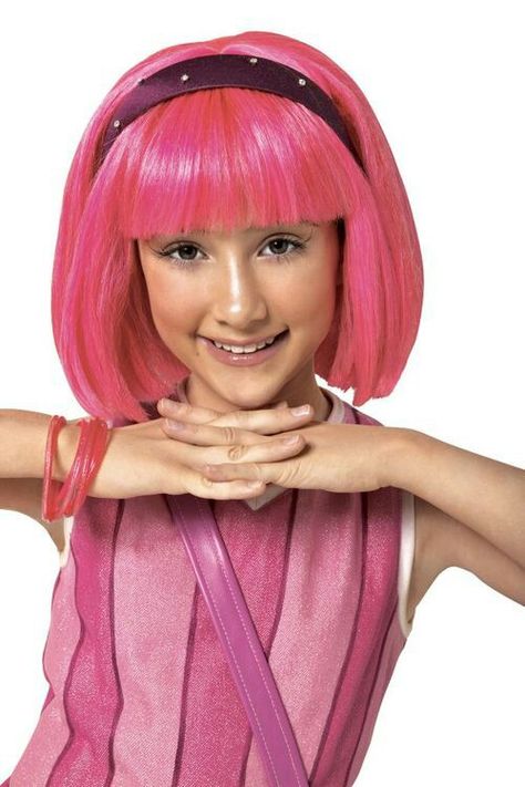 Stephanie from lazytown Julianna Rose Mauriello, Nicki Minaj Starships, Lazy Town Memes, Old Nicki Minaj, Robbie Rotten, Barbie Funny, Lazy Town, Bd Comics, Pusheen