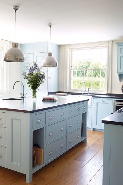 Blue Kitchen with Pendant Lights - Kitchen Design Ideas (houseandgarden.co.uk) Victorian Remodel, Kitchen Cabinet Inspiration, Light Blue Kitchens, Dark Countertops, Kabinet Dapur, Blue Kitchen Cabinets, Blue Cabinets, Kitchen Cabinet Colors, Kitchen Units