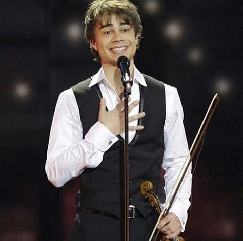 Alexander Rybak Aesthetic, Alexander Rybak Fairytale, Alexander Ryback, Arabian Nights Aesthetic, Eurovision Songs, Sometimes I Wonder, Eurovision Song Contest, Masked Man, Violinist