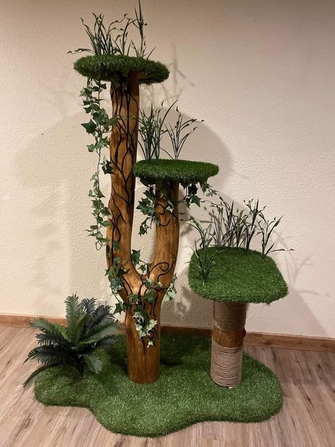 Witchy Cat Tree, Jungle Theme Rooms, Cat Room Decor, Cat Ownership, Cat Tree House, Diy Cat Tree, Cat House Diy, Cat Proofing, Christmas Tree Decorating