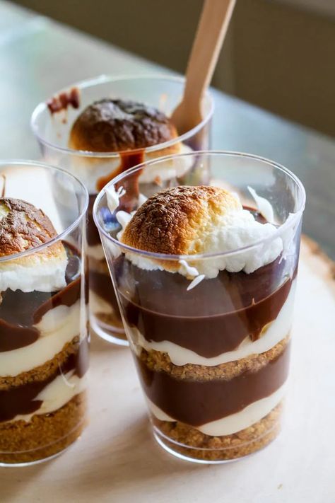 Smores Dessert Recipes, Marshmallow Cheesecake, Cake Shooters, Dessert Shooters Recipes, Cheesecake Shooters, Wright Family, Easy Smores, Shooter Recipes, Smores Dessert