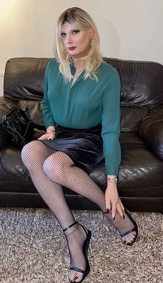 Dress Stockings Outfit, Dress With Pantyhose Outfits, Feminine Outfits Girly, Dress With Stockings Outfit, Trans Outfit, Pantyhose Outfit, Transgender Outfits, Stockings Outfit, Dress With Stockings