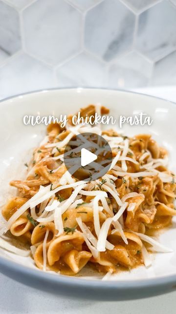 16K likes, 204 comments - kristin.jt on November 30, 2023: "You guys are going to want to save this one 🤤 Creamy Chicken Pasta 28oz jar Rao’s Marinara ..." Recipes With Raos Sauce, Shred Chicken, Italian Meals, Creamy Chicken Pasta, Crock Pot Slow Cooker, Crock Pot Cooking, Chicken Crockpot Recipes, November 30, Alfredo Sauce