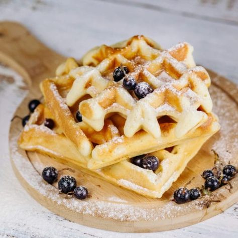 Waffles Without Baking Powder, Waffles Without Milk, Waffle Recipe Without Milk, Crispy Waffles, Waffles For Breakfast, Waffle Batter, Make Waffles, How To Make Waffles, Crispy Waffle