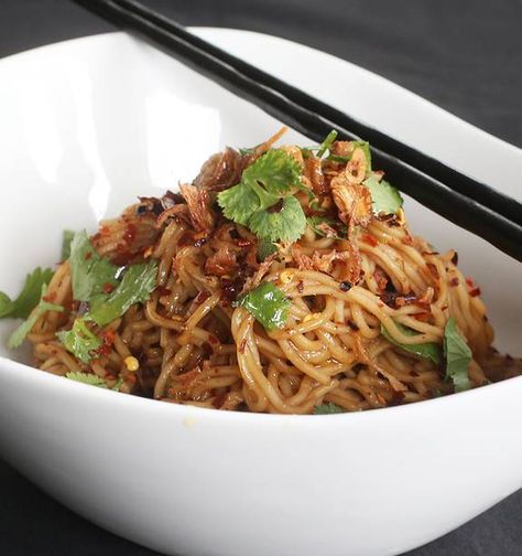 Recipes With Black Vinegar, Black Vinegar Recipe, Taiwanese Noodle Recipe, Vinegar Noodles, Black Vinegar, Eating Well Recipes, Asian Meals, Asian Noodle Recipes, Asian Noodle