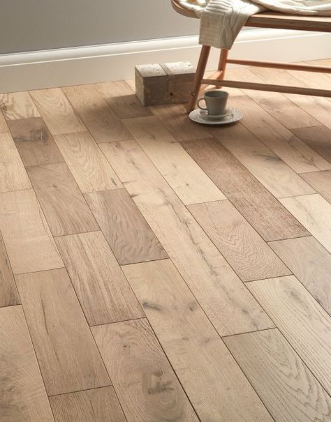 Best Engineered Wood Flooring, Engineered Wood Floors Oak, Direct Wood Flooring, Engineered Timber Flooring, Engineered Oak Flooring, Engineered Wood Flooring, Flooring Design, Oak Wood Floors, Quaint Cottage