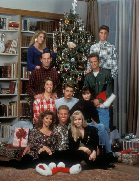 90210 Cast, Christmas Tv Shows, Jason Priestley, Christmas Episodes, Brian Austin Green, Christmas Dreaming, Luke Perry, Shannen Doherty, Beverly Hills 90210