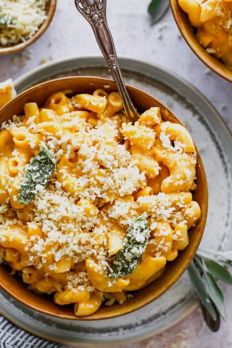 Pumpkin Mac and Cheese {Stovetop} - Two Peas & Their Pod Savoury Pumpkin Puree Recipes, Mac And Cheese Stovetop, Pumpkin Mac N Cheese, Shaped Pasta, Pumpkin Mac And Cheese, Recipe For Fall, Pumpkin Pasta, Homemade Pumpkin Puree, Fall Cooking