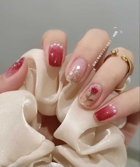 Short Asian Nail Design, Pretty Hands Aesthetic, Jelly Acrylic Nails, Jelly Nails Aesthetic, Aesthetic Acrylics, Red Jelly Nails, Acrylic Nails Nail Polish, Hands Pretty, Nail Polish Clear