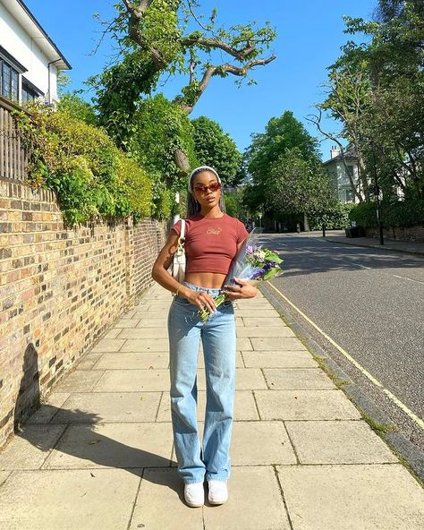 mary jordan (@aprilbloom16) • Instagram photos and videos Tobi Ojora, Aesthetic Attire, Drip Outfits, History Student, Uni Fits, Student Girl, Shirt Design Inspiration, Basic Fits, Aesthetic Pinterest