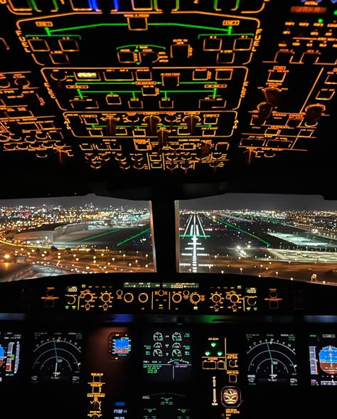 ✈ Airbus A330-343 - Swiss International Air Lines 📸 Bruno Camenzind 💙 www.instagram.com/infoaviacaooficial Airplane Cockpit Aesthetic, A330 Wallpaper, Airbus A380 Emirates, Aviation Aesthetic, Pilots Quotes Aviation, Aviation Room, Plane Window View, Pilot Life, Plane Wallpaper