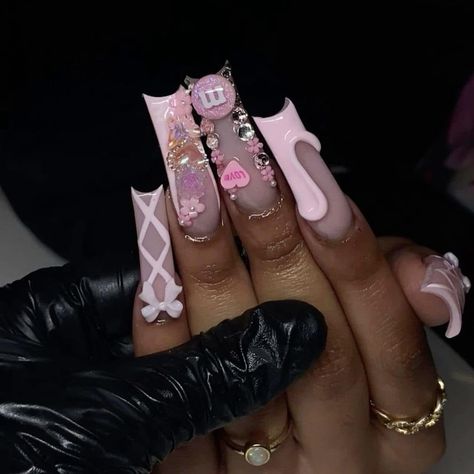 Birthday Nails Long Bling Pink, Birthday Nails Long Bling, Birthday Nails Long, Pink Bling Nails, Lux Nails, Halloween Acrylic Nails, Drip Nails, Nails Design With Rhinestones, Colored Acrylic Nails