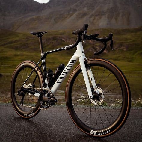 Canyon SA - Erik Kleinhans on Instagram: "The new Ultimate has the perfect balance in Aerodynamics – a goal acchived by a partnership between the aero experts @swissside and the @canyon R&D Team. • You only have to pick up a bike up to know it’s light – but aerodynamic benefits are more difficult to appreciate as a rider. And yet, we all know that aerodynamics is a huge part of what makes a road bike fast: after all, air resistance is the biggest force working against us in the majority of ridin Canyon Road Bike, Canyon Ultimate, Canyon Bike, Classic Road Bike, Canyon Road, Grand Tour, Racing Bikes, Road Bike, Cycling