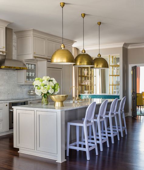 Put a whimsical touch on your kitchen with lilac kitchen chairs. Light Grey Kitchen Cabinets, Anew Gray, Light Grey Kitchens, Kitchen Decor Sets, Серая Кухня, Beige Kitchen, Grey Kitchen Cabinets, Transitional Kitchen, Design Del Prodotto