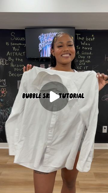 @myxdestiny on Instagram: "Here’s a tutorial on how to make a bubble skirt using only a shirt 🤍  - Follow @myxdestiny for more💫 - - #bubbleskirt #skirttutorial #bubbleskirttutorial #howto #fashion #ootd #fashionista #outfitideas #outfitoptions #stylevariations #oneoutfitmanylooks #versatilestyle #wardrobeswitch #styletransformation #explore #trend #microtrend # #reelsinstagram #fashionreels #teamwork #ootd #explore #engagement #outfits #outfitoftheday #outfitinspiration #fitinspiration #viralreels #viralvideos #fashion #styling #waeringvsstyling" Styling Bubble Skirt, How To Style Shirt With Skirt, Bubble Skirt Tutorial, Diy Bubble Skirt, White Bubble Skirt Outfit, Bubble Skirt Outfit Black Women, Button Down Skirt Outfits, Black Bubble Skirt Outfit, Plus Size Mini Skirt Outfit