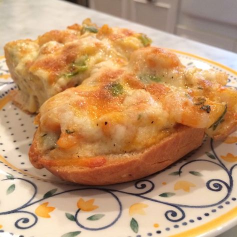 Shrimp Bread Cheese! Need I say more? My cousin and her hubby shared this loaf of delicious-ness with us at the beach one year and it was an instant favorite. You can add a salad, and make a meal of it. Or you can slice it and serve as an appetizer. The best part? You can make it using your leftover shrimp. Yep, a brand new meal with leftovers. Winner winner, shrimp dinner. First, rough chop your shrimp. With this batch we had tossed the shrimp in olive oil, salt, pepper and p… Shrimp Bread Recipes, Heavy Apps, Shrimp Bread, Leftover Shrimp, Oatmeal Lace Cookies, Honey Lime Shrimp, Cooked Shrimp Recipes, Lemon Drop Cookies, Drop Cookie Recipes