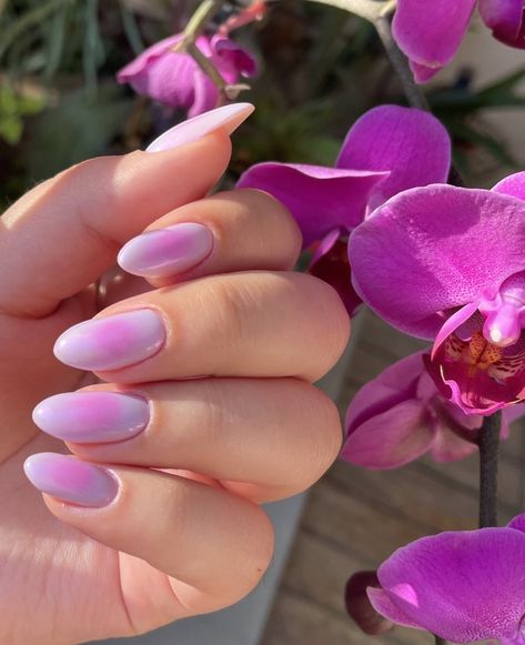 Purple Pink Aura Nails, Pink Purple Aura Nails, Lavender Aura Nails, Purple Blush Nails, Aura Nails Purple, Pink And Purple Aura, Purple Aura Nails, Color Powder Nails, Pink Aura Nails