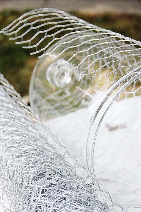 Chicken Wire Cloche You Can DIY for $1.04 - Thistlewood Farm Chicken Wire Cloche, Chicken Wire Projects, Chicken Wire Diy, Wire Cloche, Chicken Wire Sculpture, Chicken Wire Art, Chicken Wire Crafts, Garden Cloche, Cloche Decor