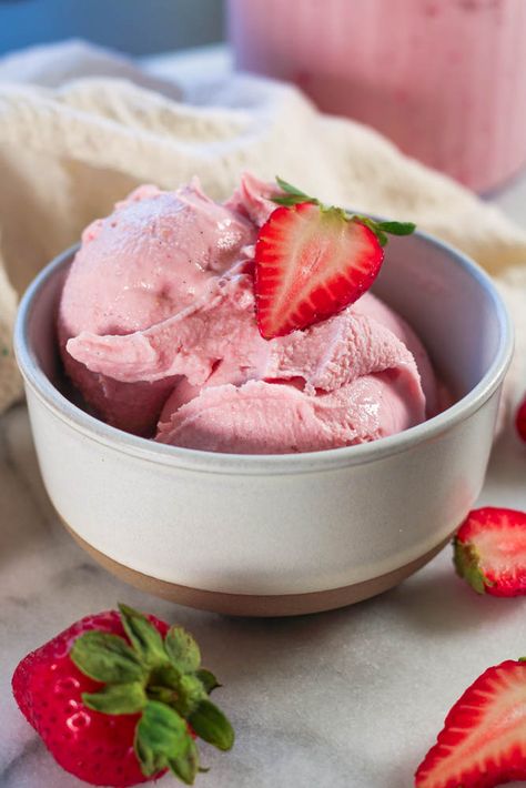 Strawberry Cottage Cheese Ice Cream, Sour Cream Ice Cream, Strawberry Cottage Cheese, Vegan Strawberry Ice Cream, Strawberry Banana Milkshake, Cottage Cheese Ice Cream, Strawberry Cottage, Strawberry Cheesecake Ice Cream, Homemade Strawberry Ice Cream