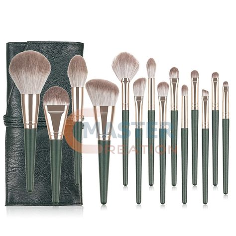 Make Up Foundation, Makeup Brush Kit, Green Makeup, Beauty Make-up, Eye Makeup Brushes, Professional Makeup Brushes, Eyebrow Brush, It Cosmetics Brushes, Beauty Tool