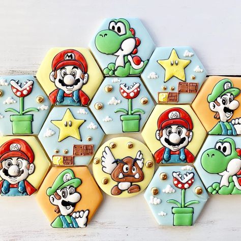 Mario Cookies, Mushroom Cookies, Super Mario Birthday Party, Mario Birthday Party, Super Mario Birthday, Cookies Cake, Sugar Cookie Designs, Mario Birthday, Cookie Frosting